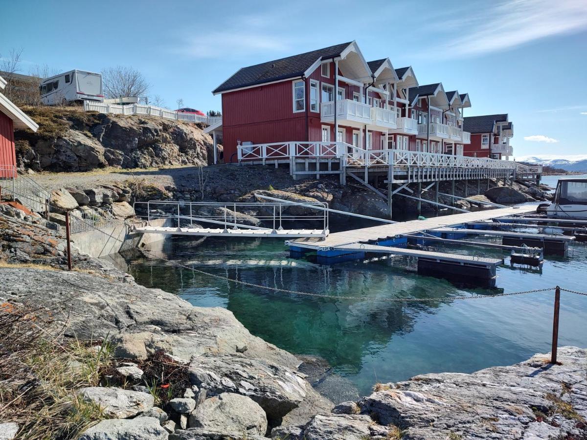 Tjeldsundbrua Overnatting - Sjohus1 Evenskjer Exterior foto